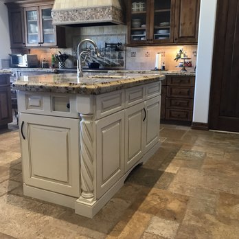 MG painting - Repaint this stain island to this Beautiful off-white color - Painters Near Me MG painting - Repaint this stain island to this Beautiful off-white color - Painters Near Me