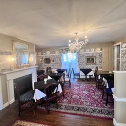 Prospect Hill Inn - The main dining room
