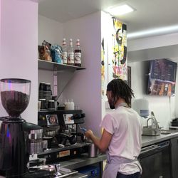 Magna Donuts