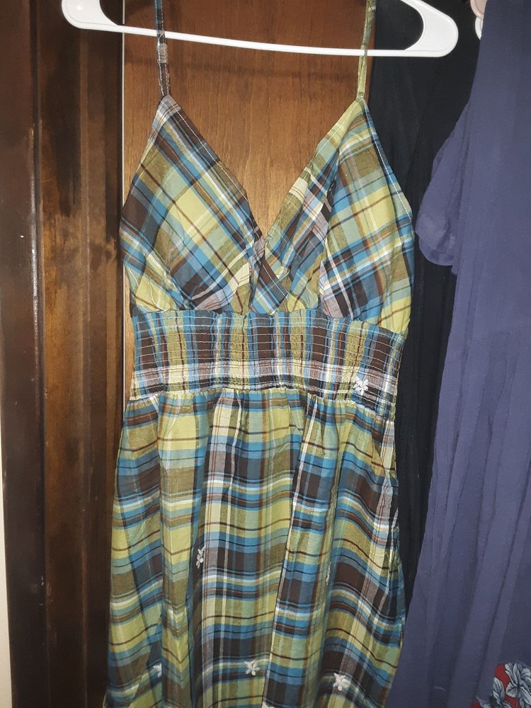 DOLLAR ZONE Updated September 2024 10 Reviews 110 N Main St