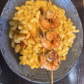 Boulder’s Bar & Grill - Mac and cheese with shrimp - Salad Near Me - High Point, North Carolina