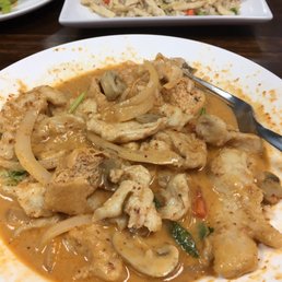 Wild Avocado Red Curry with Chicken