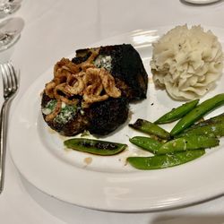 Churchill's Steakhouse