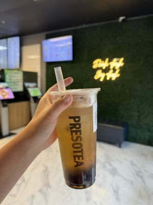 Presotea Elk Grove by null