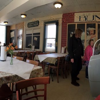 Pizzeria 201 - the dining area of the pizzeria - Pizza Near Me - Montgomery, Minnesota Pizzeria 201 - the dining area of the pizzeria - Pizza Near Me - Montgomery, Minnesota