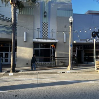 Back Bench Pizza - Frontside no logo - Pizza Near Me - Ventura, California Back Bench Pizza - Frontside no logo - Pizza Near Me - Ventura, California
