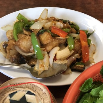 Vientian Cafe - Pla ka pow - Vietnamese Near Me - Oakland, California Vientian Cafe - Pla ka pow - Vietnamese Near Me - Oakland, California