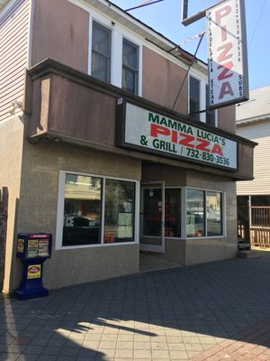 Mamma Lucia's Pizza & Grill