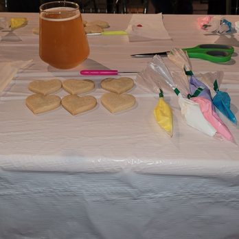 Sweet Spot Studio - Conversation Heart Cookies - Cooking Schools Near Me - Charlotte, North Carolina