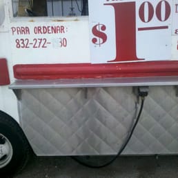 a taco's pastor truck