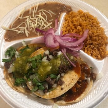 Arias Tacos - Taco plate! - Street Vendors Near Me