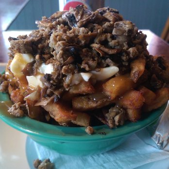 Poutine Centrale - Poutine with beef, onions and mushrooms. - Poutineries Near Me - Montreal, Quebec Poutine Centrale - Poutine with beef, onions and mushrooms. - Poutineries Near Me - Montreal, Quebec