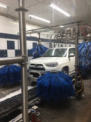 CLASSIC CAR WASH - Updated April 2025 - 27 Photos & 42 Reviews - 7670