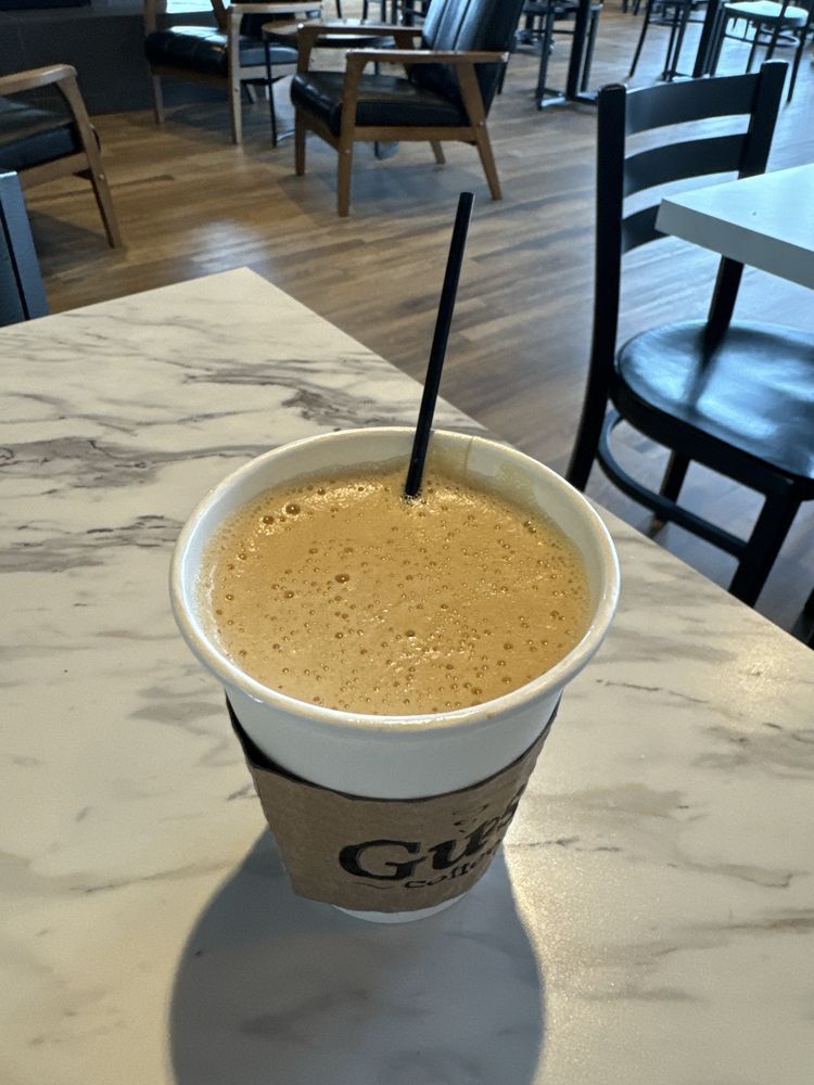 Gusto Coffee Shop Logo
