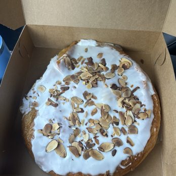Eileen's Centerview Bakery - Almond ring - Bakeries Near Me - West Seneca, New York Eileen's Centerview Bakery - Almond ring - Bakeries Near Me - West Seneca, New York