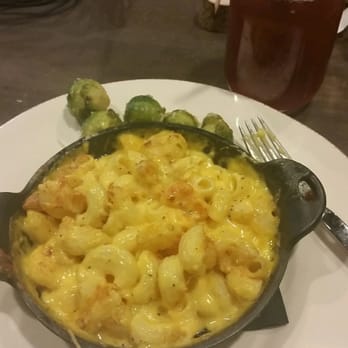 The Point Restaurant - Best mac and cheese - American Near Me - Lancaster, California