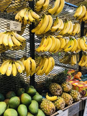 WHOLE FOODS MARKET - 4944 Shelbyville Rd, Louisville, Kentucky - 227