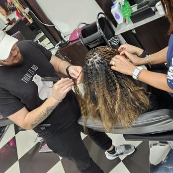 Juliana’s Salon - Hair Salons Near Me - Miami, Florida