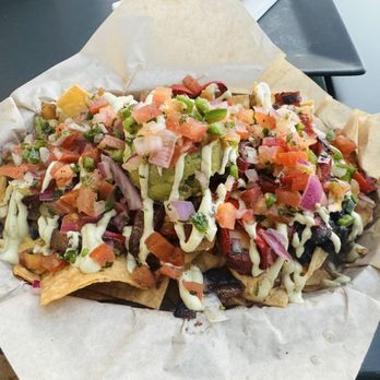 Barrel Brothers Brewing - Nachos - Breweries Near Me - Windsor, California