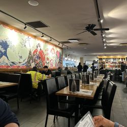 Itto Ramen Bar & Tapas - The main dinning room