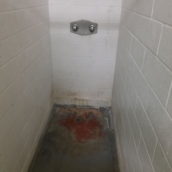 Vail Lake Resort - Dirty concrete cell for shower with not even so much as a simple curtain - Campgrounds Near Me - Temecula, California Vail Lake Resort - Dirty concrete cell for shower with not even so much as a simple curtain - Campgrounds Near Me - Temecula, California