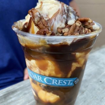 Cattle & Cream - Turtle sundae - Butcher Near Me - Cherry Valley, Illinois