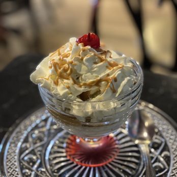 V & T Cafe & Grill - an ice cream sundae - Cafes Near Me - Forest, Virginia V & T Cafe & Grill - an ice cream sundae - Cafes Near Me - Forest, Virginia