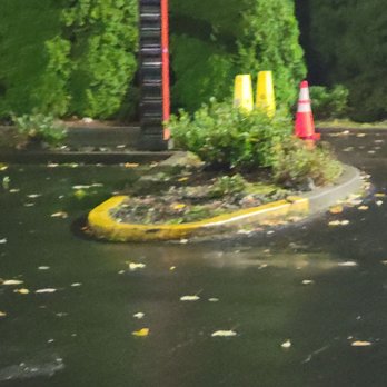Burger King - Closed drive through 15 min early. - Burgers Near Me - Issaquah, Washington Burger King - Closed drive through 15 min early. - Burgers Near Me - Issaquah, Washington