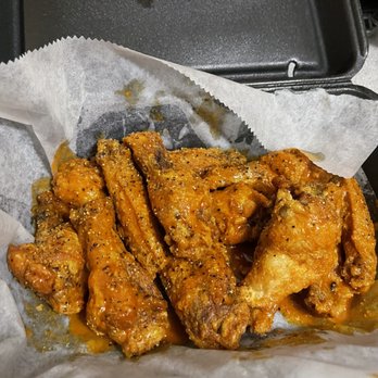 Freddy's Wings and Wraps - I had them give me a mix of mild and lemon pepper cooked extra crispy and they came out - Chicken Wings Near Me - Newark, Delaware