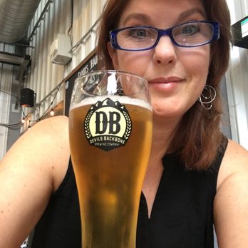 Devils Backbone Brewing Company - Loved by the sun beer - Brewpubs Near Me - Lexington, Virginia