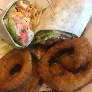 Arni's - Brownsburg - Buffalo chicken wrap onion rings - American Near Me - Brownsburg, Indiana