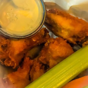 PT's Gold - Those wings that I needed !! - Sports Bars Near Me - Las Vegas, Nevada PT's Gold - Those wings that I needed !! - Sports Bars Near Me - Las Vegas, Nevada