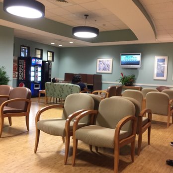 James Island Surgery Center - nice large waiting room - Surgeons Near Me - Charleston, South Carolina James Island Surgery Center - nice large waiting room - Surgeons Near Me - Charleston, South Carolina