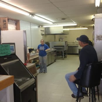 Maddy's Pizza Palace - Food made in full view. - Italian Near Me - Hueysville, Kentucky
