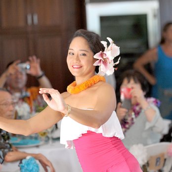 Lanikai Wedding - Hula Dancers and Ukelele players provide traditional Hawaii wedding entertainment! - Wedding Planning Near Me - Kailua, Hawaii Lanikai Wedding - Hula Dancers and Ukelele players provide traditional Hawaii wedding entertainment! - Wedding Planning Near Me - Kailua, Hawaii