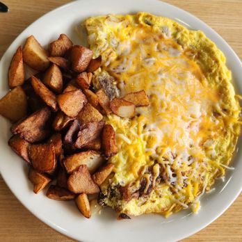 Aloha Stacks - Pork kalua omelette with house fried potatoes - Pancakes Near Me - El Monte, California Aloha Stacks - Pork kalua omelette with house fried potatoes - Pancakes Near Me - El Monte, California