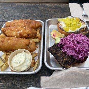 Hook Fish - Fish & Chips   Grilled fish of the day (Tuna Belly) sandwich - Seafood Near Me - San Francisco, California