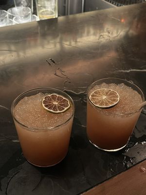 Bar April Jean by null