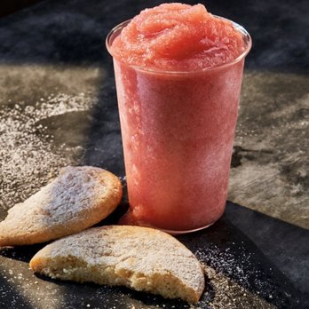 Panera Bread - a glass of watermelon and a cookie - Salad Near Me - Dallas, Texas Panera Bread - a glass of watermelon and a cookie - Salad Near Me - Dallas, Texas