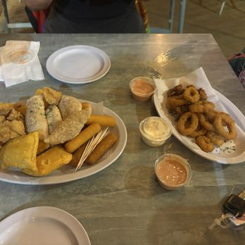Rompeolas - Small sample platter of frituras y un plato de calamari - American Near Me - Aguadilla, Puerto Rico Rompeolas - Small sample platter of frituras y un plato de calamari - American Near Me - Aguadilla, Puerto Rico