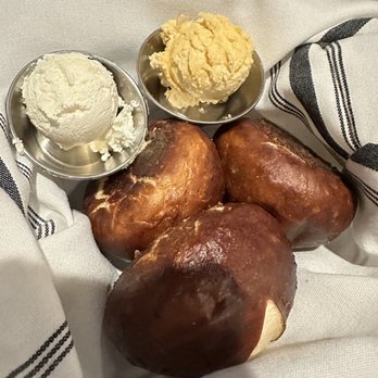 Weber Grill Restaurant - Bread - Barbeque Near Me - Chicago, Illinois Weber Grill Restaurant - Bread - Barbeque Near Me - Chicago, Illinois