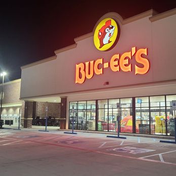Buc-ee's - Gas Stations Near Me - Crossville, Tennessee