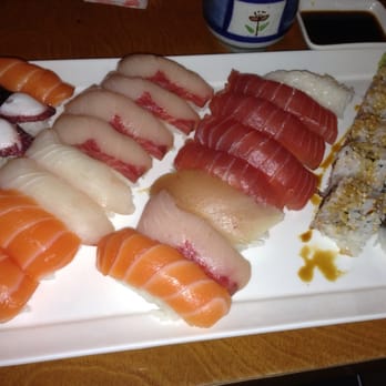 Sushi Para - A picture of sushi para's sushi - Japanese Near Me - Palatine, Illinois Sushi Para - A picture of sushi para's sushi - Japanese Near Me - Palatine, Illinois