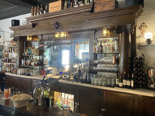 White House Inn by null