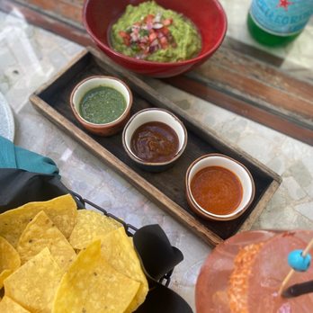 Serena - Guacamole - Mexican Near Me - Miami Beach, Florida Serena - Guacamole - Mexican Near Me - Miami Beach, Florida