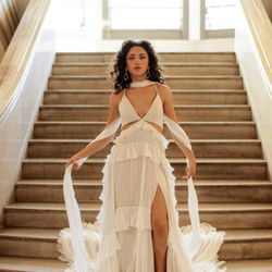 J'aime Bridal - Thayer from All Who Wander. The perfect destination dress.