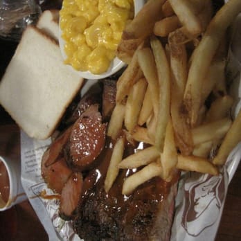 Dreamland BBQ - combo (ribs & sausage) with fries, mac-n-cheese, and bread - Barbeque Near Me - Roswell, Georgia Dreamland BBQ - combo (ribs & sausage) with fries, mac-n-cheese, and bread - Barbeque Near Me - Roswell, Georgia