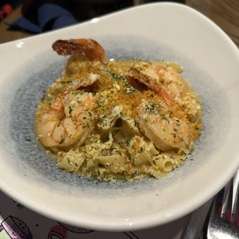Dryft Wellesley - SHRIMP LIMONCELLO fettuccine, creamy lemon sauce, Parmesan, garlic breadcrumbs, lemon gremolata † Half $19 - Seafood Near Me - Wellesley, Massachusetts Dryft Wellesley - SHRIMP LIMONCELLO fettuccine, creamy lemon sauce, Parmesan, garlic breadcrumbs, lemon gremolata † Half $19 - Seafood Near Me - Wellesley, Massachusetts