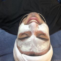 Blackhead facial