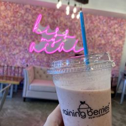 Pink coconut or Stawberry coconut smoothie